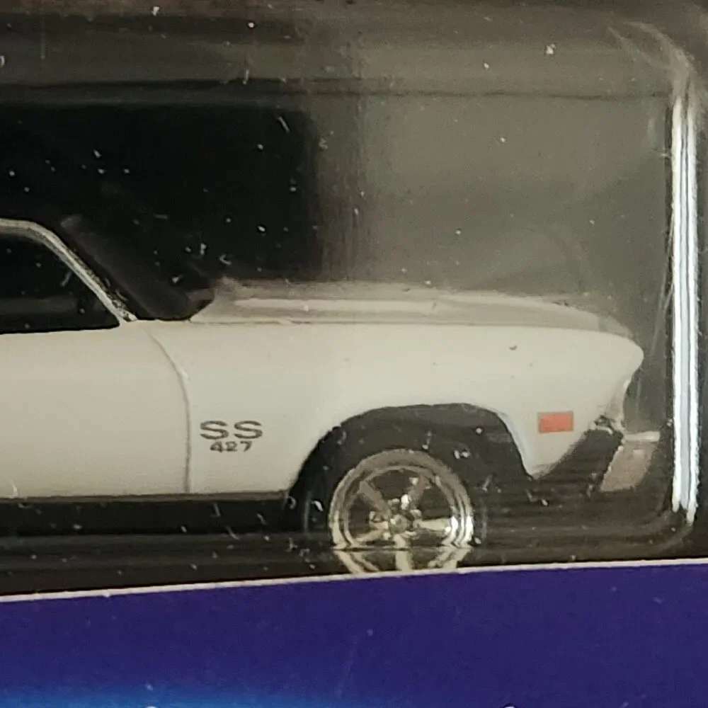 Hotwheels Street Machines White Chevrolet 1969 Chevelle SS 1:64 Die Cast Car